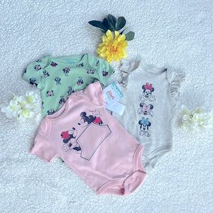 🔥Minnie Mouse Onesies bundle 3-6 month old